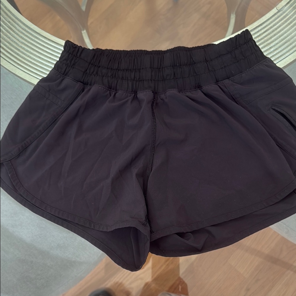 Lululemon size 6 Women's Black Athletic Shorts